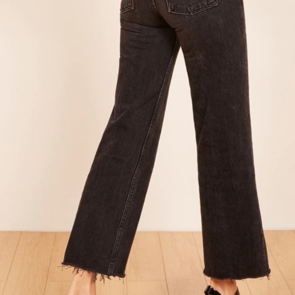 Reformation • Fawcett Jeans - Picture 6 of 9